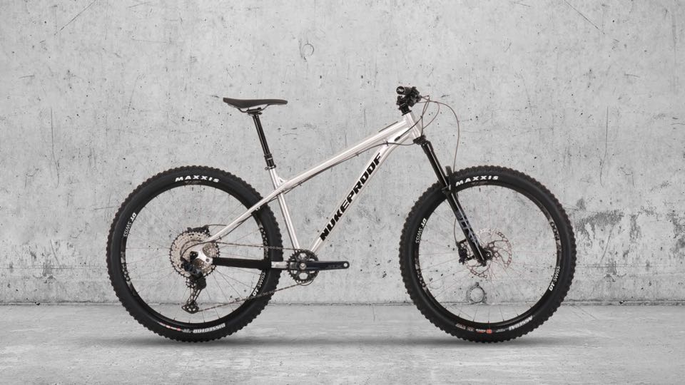 Nukeproof Scout Gunmetal Silver 27.5 M Sports Equipment Bicycles