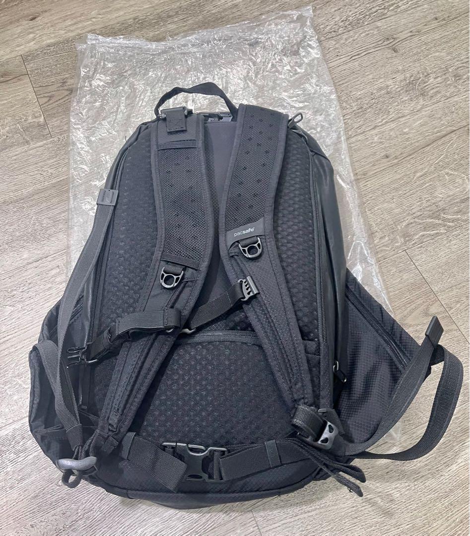 Pacsafe Venturesafe X24 Men s Fashion Bags Backpacks on Carousell