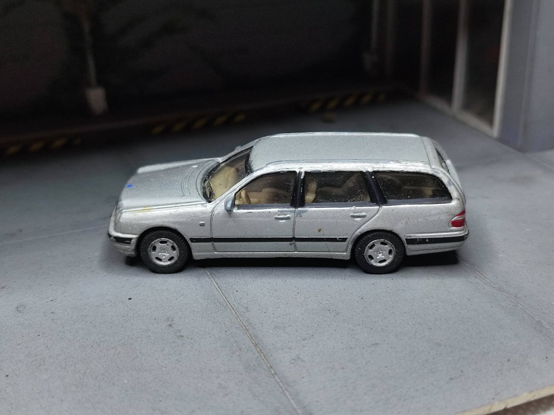 Hongwell diecast top