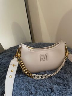 (Category: ) located in . Submitted by thethriftstore_ (Listing ID 1178762181, Image 1). Description: .
