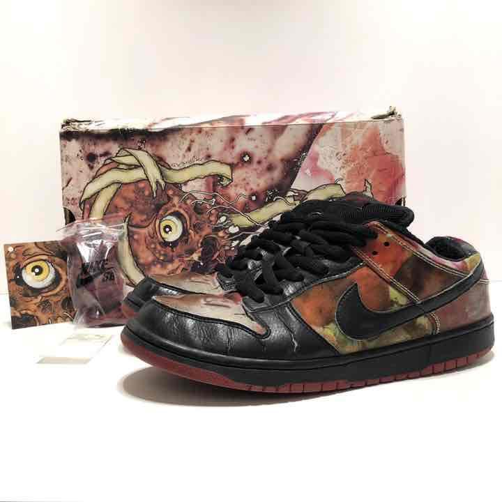 SB DUNK PUSHEAD 1 Men s Fashion Footwear Sneakers on Carousell