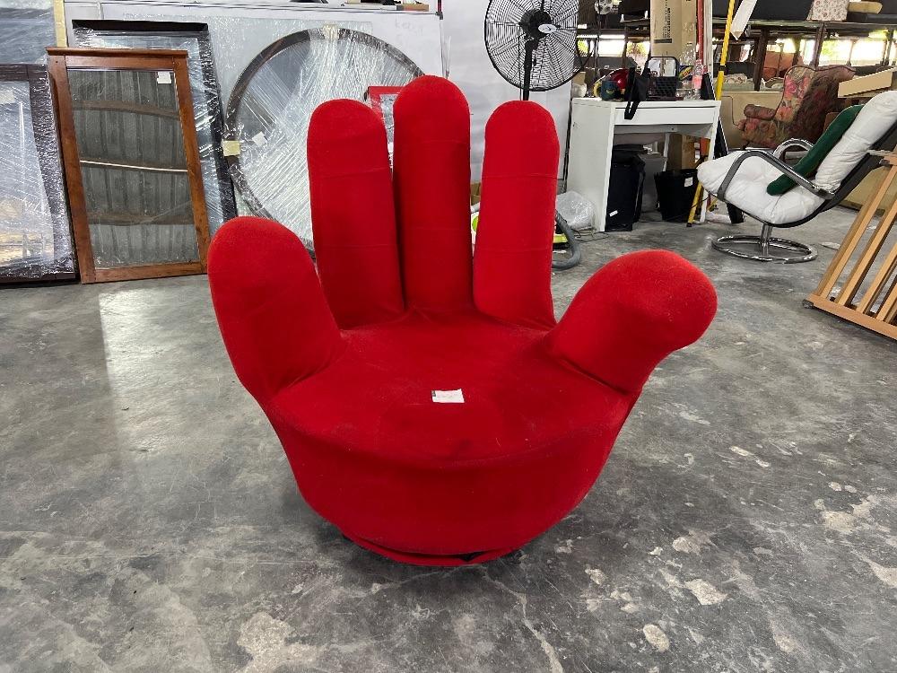 Finger on sale sofa chair
