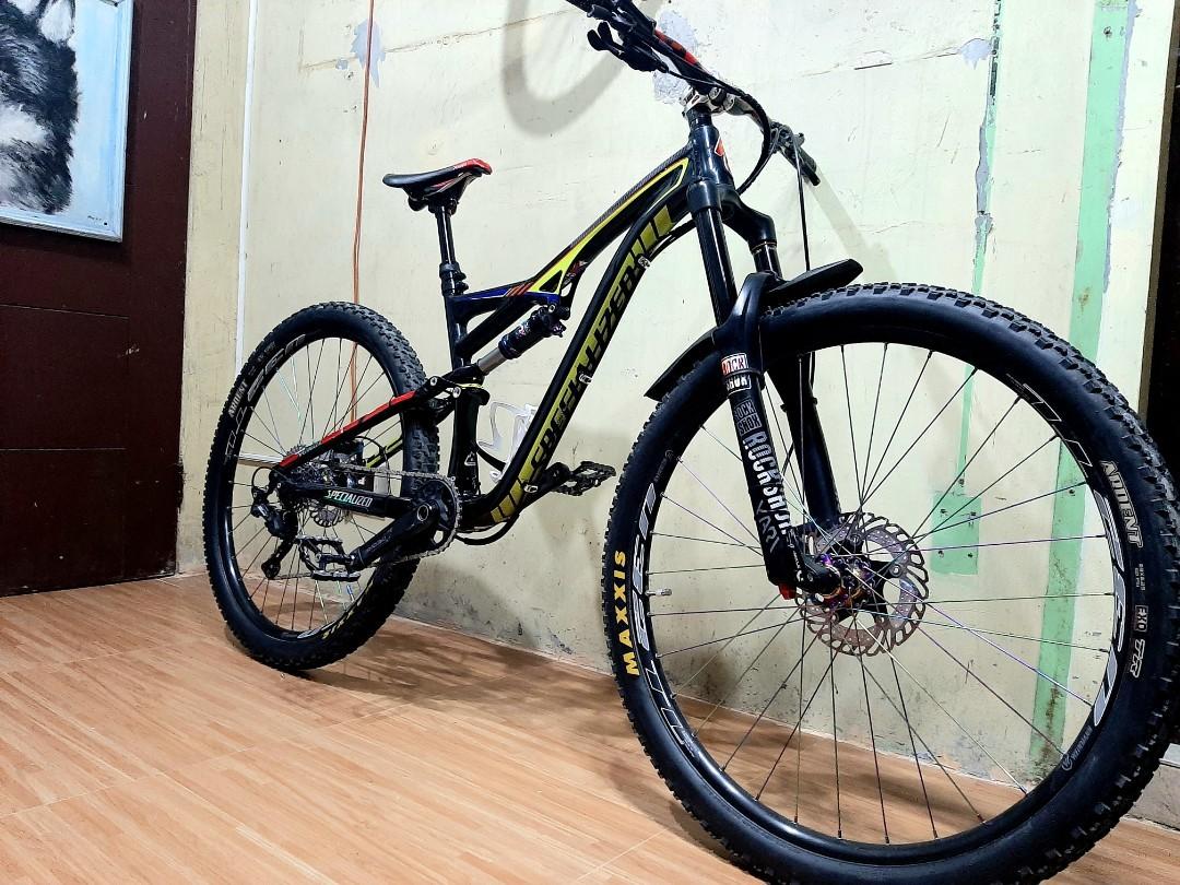 Specialized Enduro MTB (Category: Bicycles) located in Cainta. Submitted by amazinggrace_143 (Listing ID 1178780944, Image 2). Description: Specialized Stumpjumper Enduro full suspension MTB All parts are new upgrated and ready to use ride Specs: * Specialized Stumpjumper Size: Medium Fork-rockshox YARI 29er boost 170mm adjustable *FSA headset • Handle Bar S-Eork CarbonFiber *Brakeset - shimano Deore 2021 brakes (front and rear) with 180mm icetec