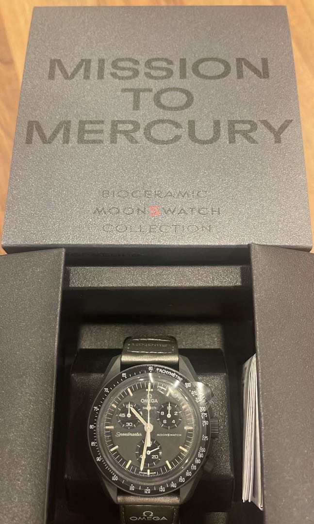 Swatch X Omega, Men's Fashion, Watches & Accessories, Watches on Carousell