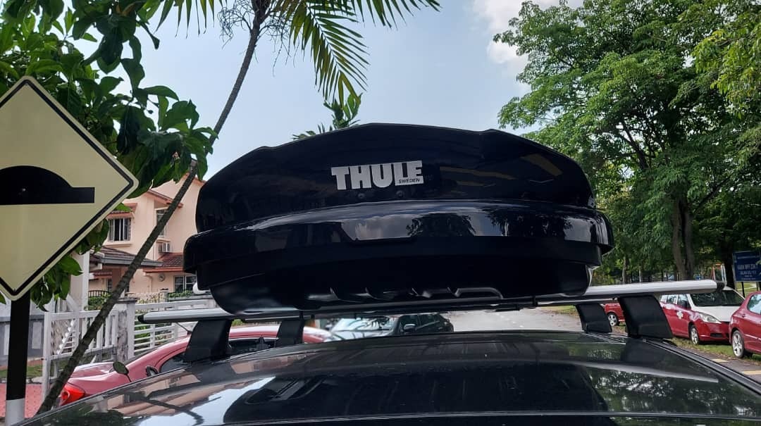 THULE Dynamic M 800 Roof Box
