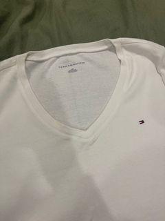 Tommy Hilfiger white v-neck t-shirt