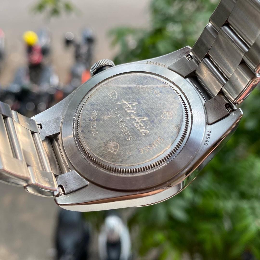 Tudor heritage blackbay air asia edition self winding dim.41mm