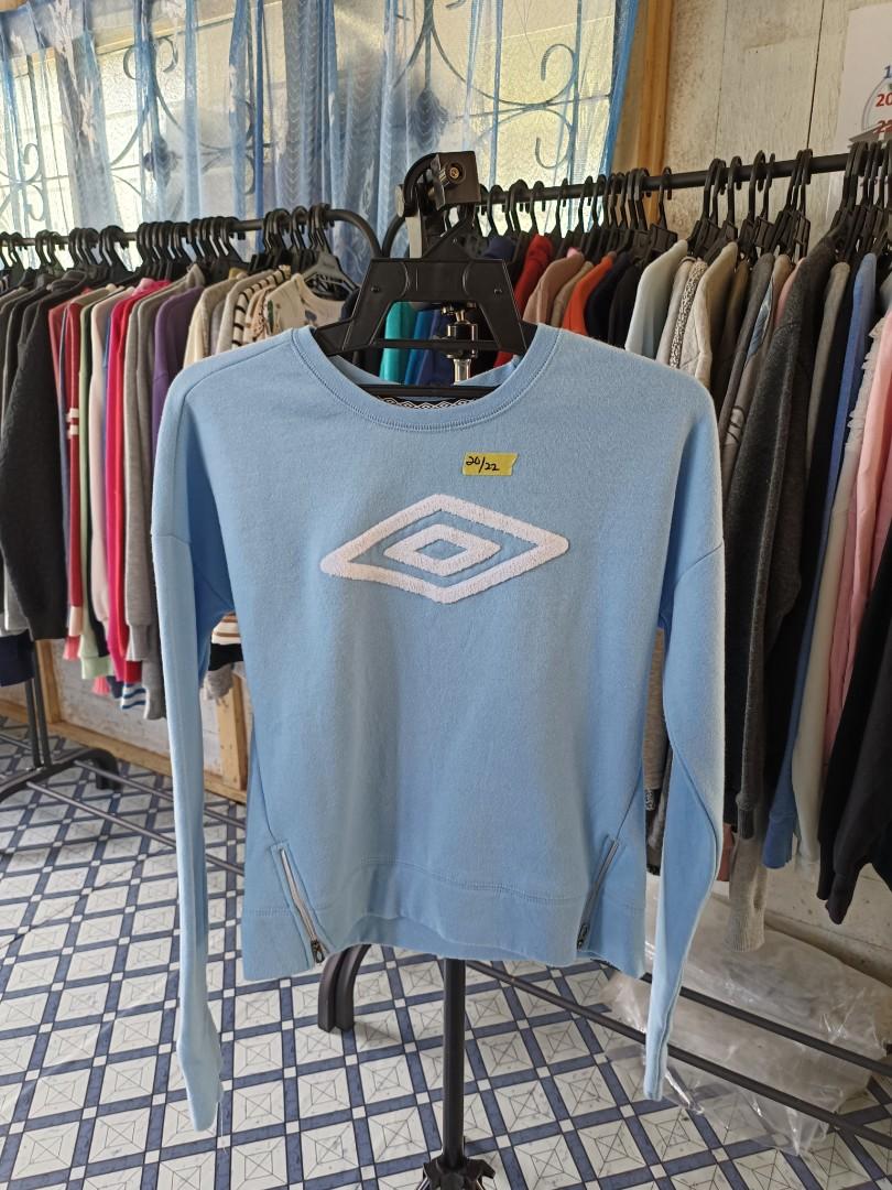 Umbro Sweatshirt Women s Fashion Muslimah Fashion Tops on Carousell