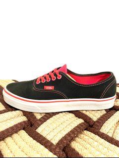 VANS WOMEN US 9