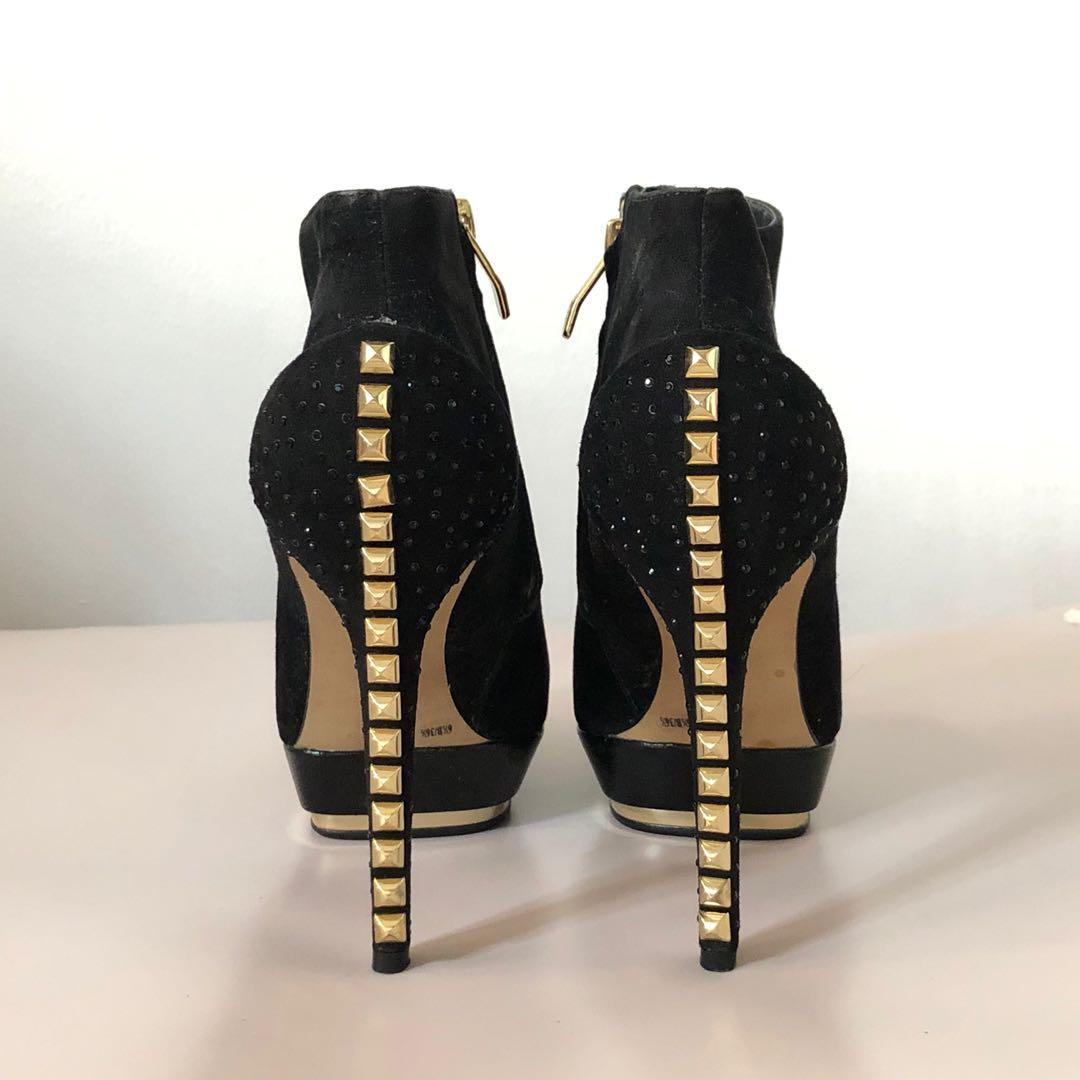 Vince Camuto Black velvet heels boots Women s Fashion Footwear Boots on Carousell