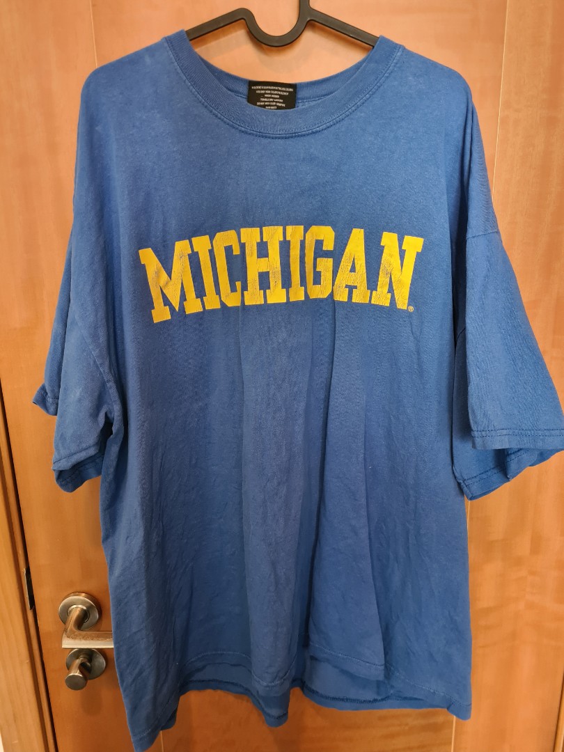 Vintage Michigan Logo Tee, Men's Fashion, Tops & Sets, Tshirts & Polo ...