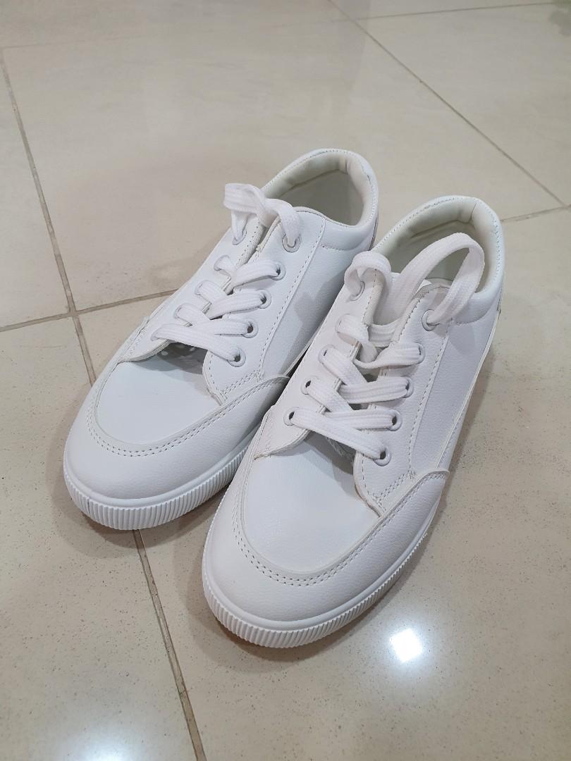 White shoes sales under 15
