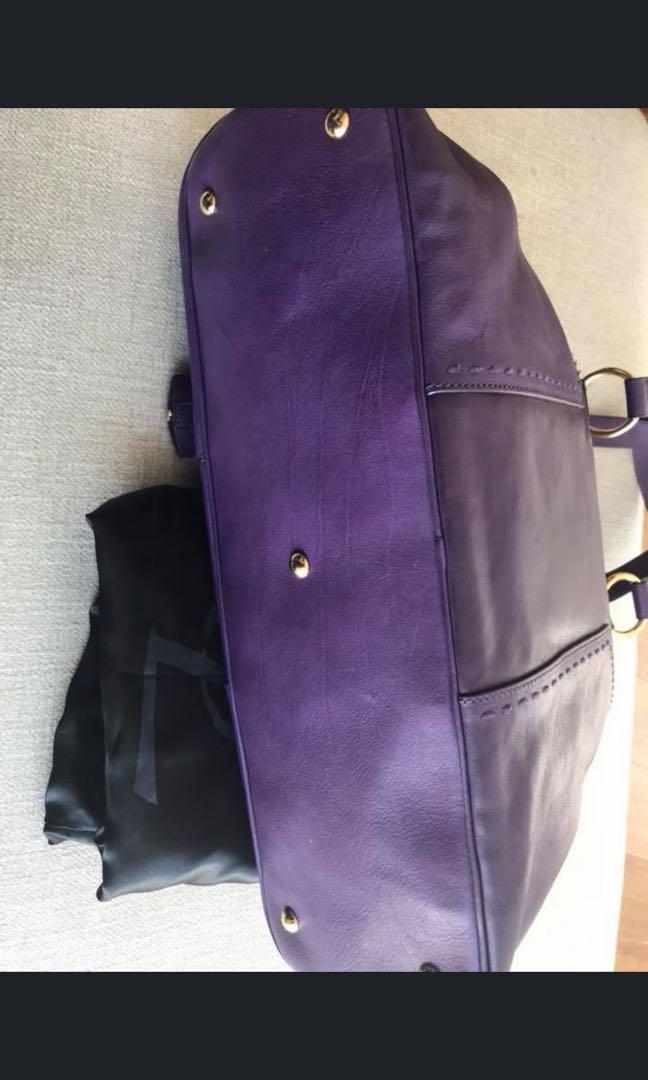 YSL MUSE (Category: Luxury Bags & Wallets) located in San Juan City. Submitted by purselovebytin (Listing ID 1178746713, Image 3). Description: From personal collection. Bought in YSL HK. In very good condition. .