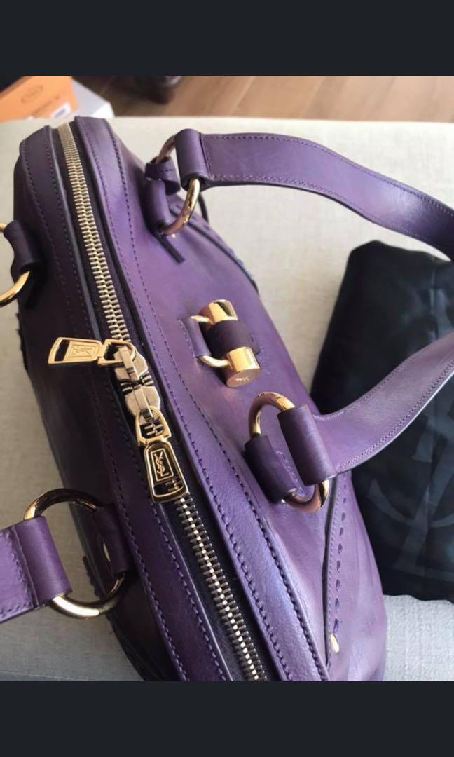 YSL MUSE (Category: Luxury Bags & Wallets) located in San Juan City. Submitted by purselovebytin (Listing ID 1178746713, Image 2). Description: From personal collection. Bought in YSL HK. In very good condition. .