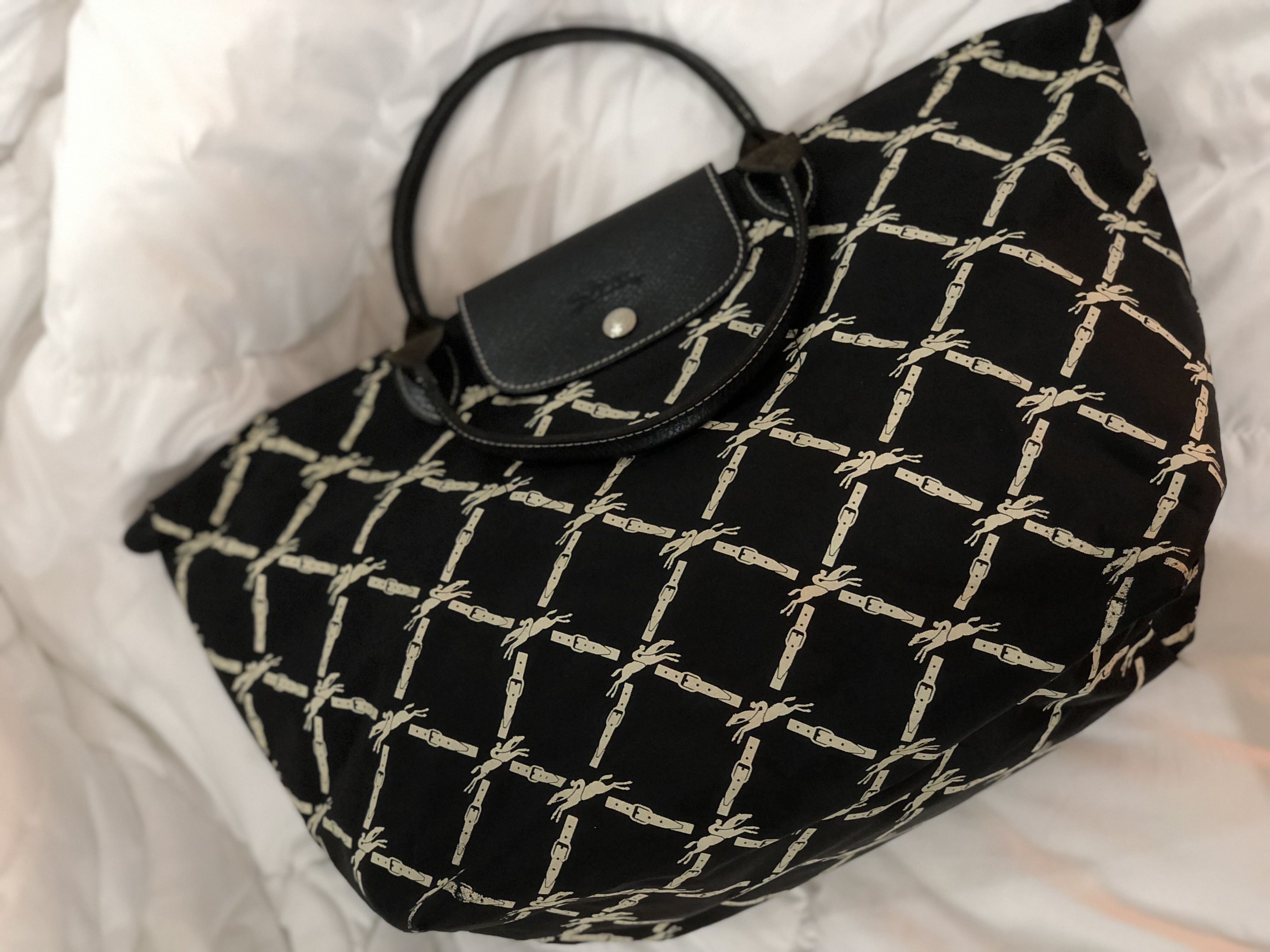100 Authentic Longchamp printed shoulder bag