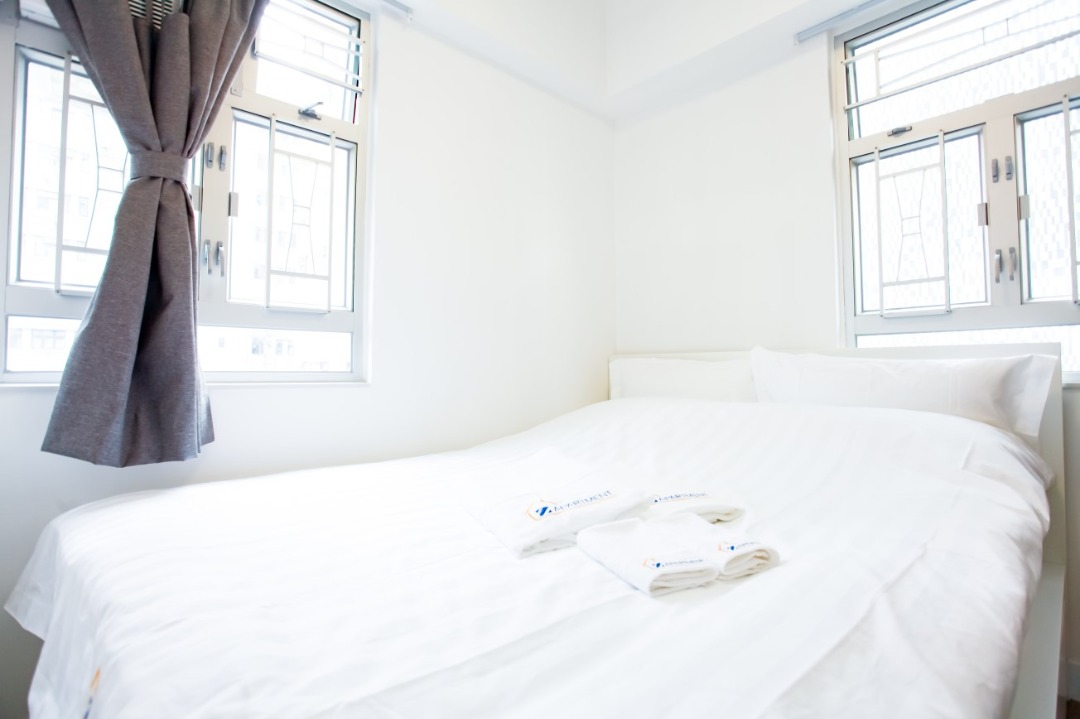 Short-term lease Sai Wan (HKU Station) 2-bedroom serviced apartment Move-in ready No commission All-inclusive with appliances Pet friendly62865879834754114