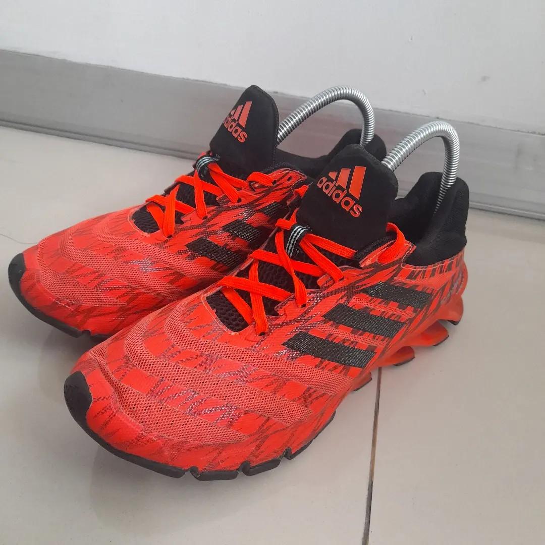 Adidas hotsell springblade 43
