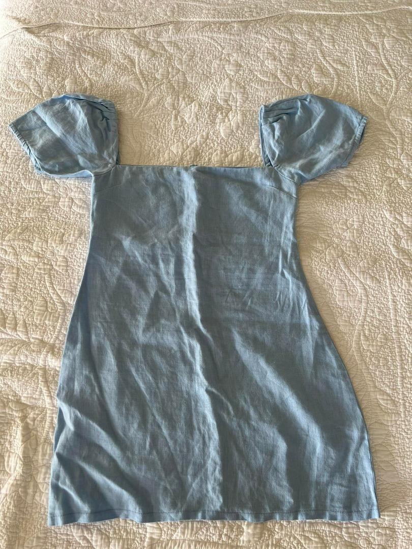 Araw Terno Dress in Blue S (Category: Dresses) located in San Pedro. Submitted by bp2327 (Listing ID 1178886314, Image 2). Description: Araw the Line - Terno Dress Blue in S Bought from another Carouseller Only tried on and washed Sold Out on Araw website Buyer pays for the Shipping Fee .