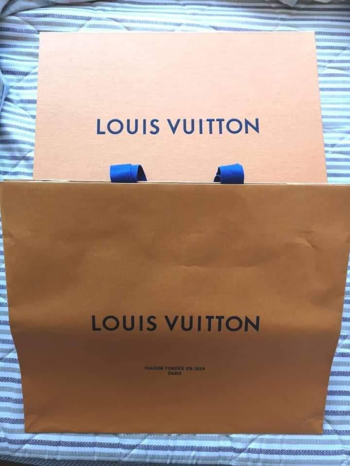 Louis Vuitton Paper Bag Orange, Men's Fashion, Watches & Accessories,  Accessory Holder, Box & Organizers on Carousell