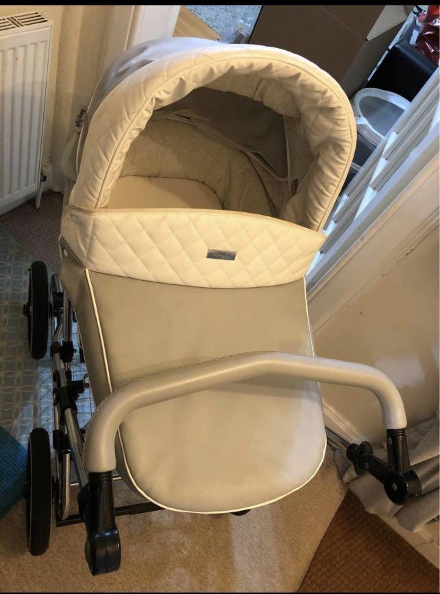 Babystyle prestige cream leather pram clearance