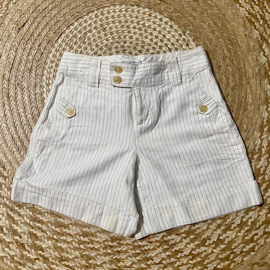 Banana republic white shorts 2025