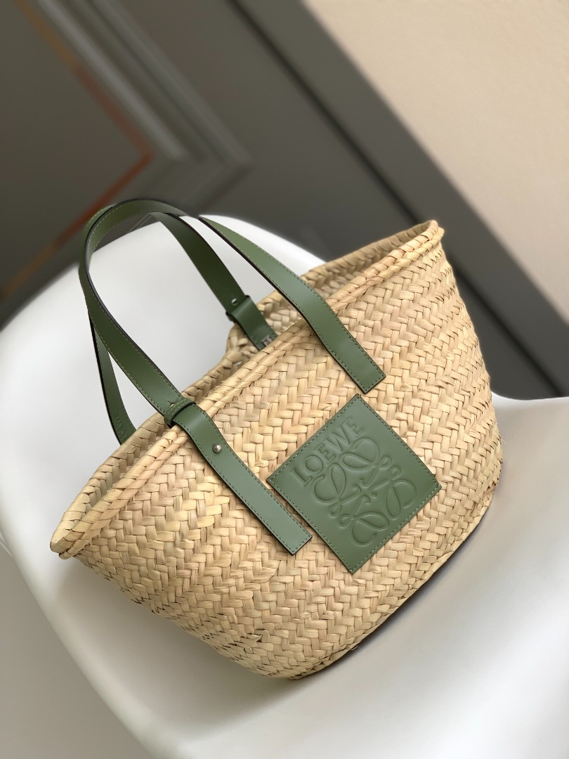 Loewe basket bag in hot sale palm leaf and calfskin