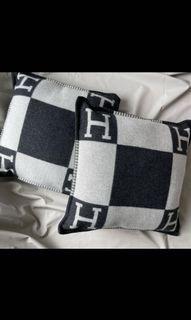 Brand new Hermes Avalon pillow each 