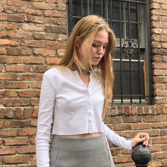 Brandy melville deals veronica knit top
