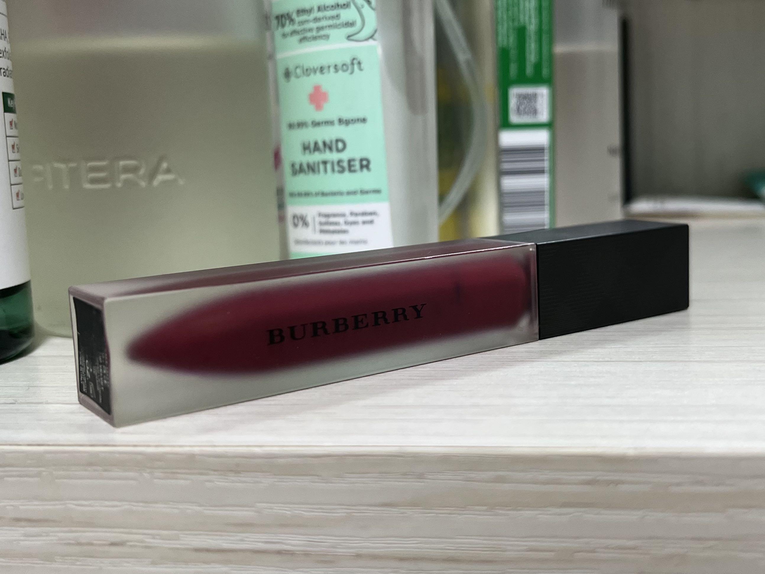 Burberry store lipstick 70