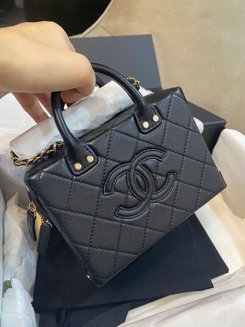 Chanel 22B vanity case small, Luxury, Bags & Wallets on Carousell