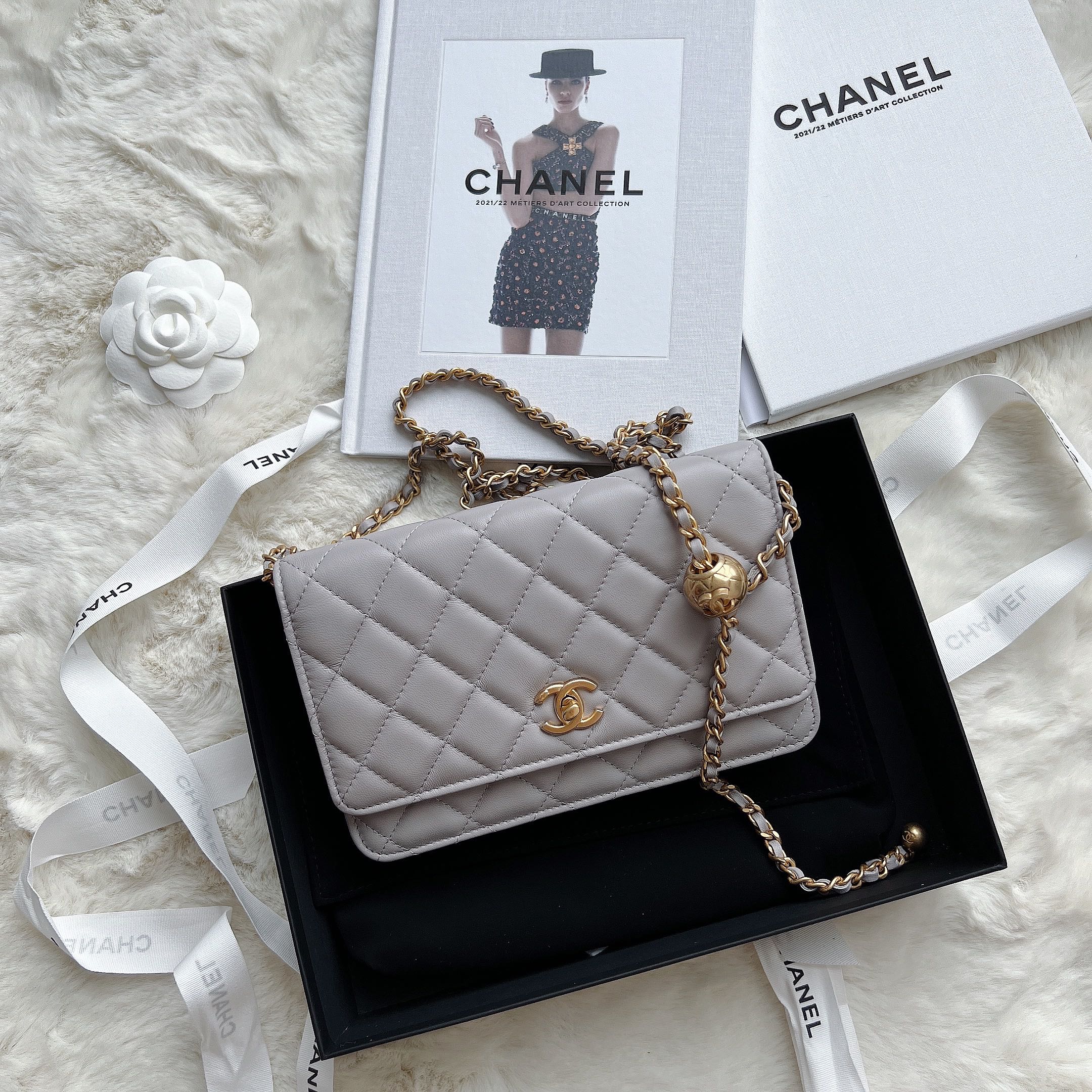 Chanel woc gold 2025 ball