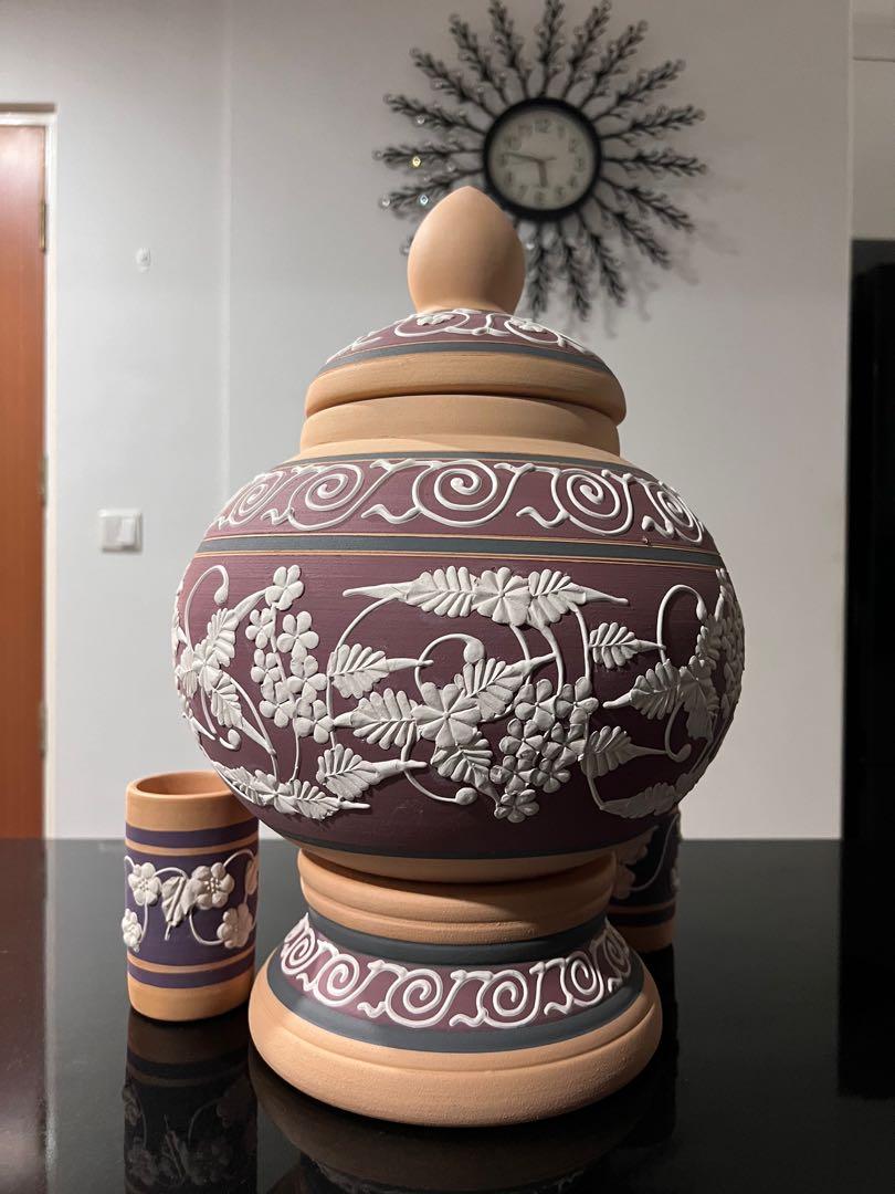 Clay Pot Water Dispenser, Hobbies & Toys, Memorabilia & Collectibles