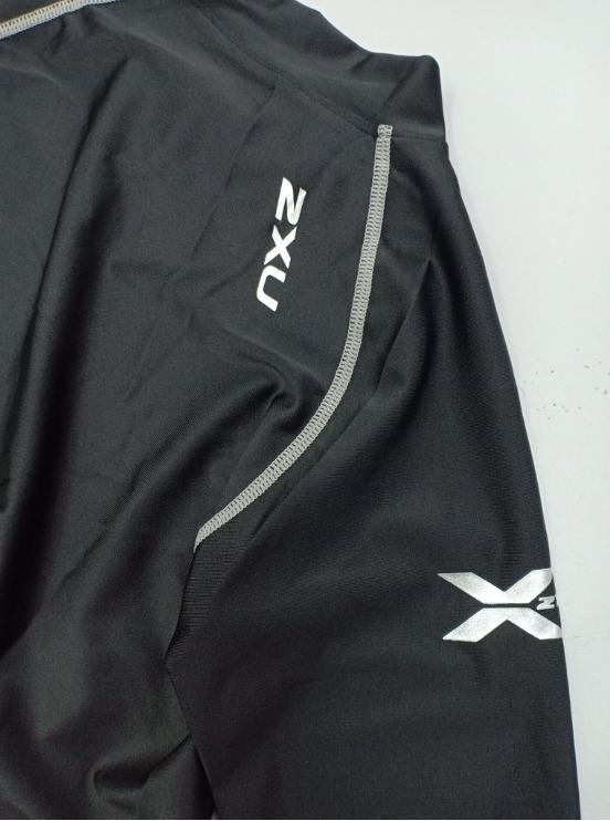 2xu turtleneck 2025