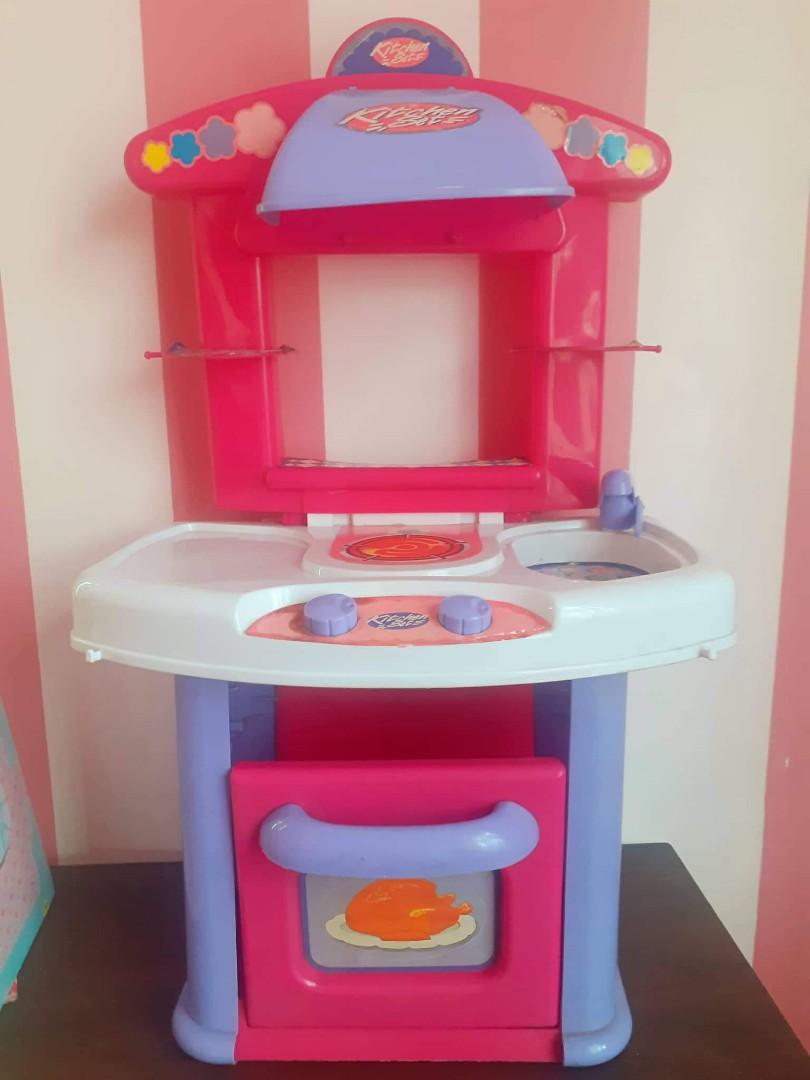 Cute Toddler Kitchen Set (Category: Infant Playtime) located in Valenzuela. Submitted by leviathan99 (Listing ID 1178883880, Image 1). Description: Play cooking time with your kids..