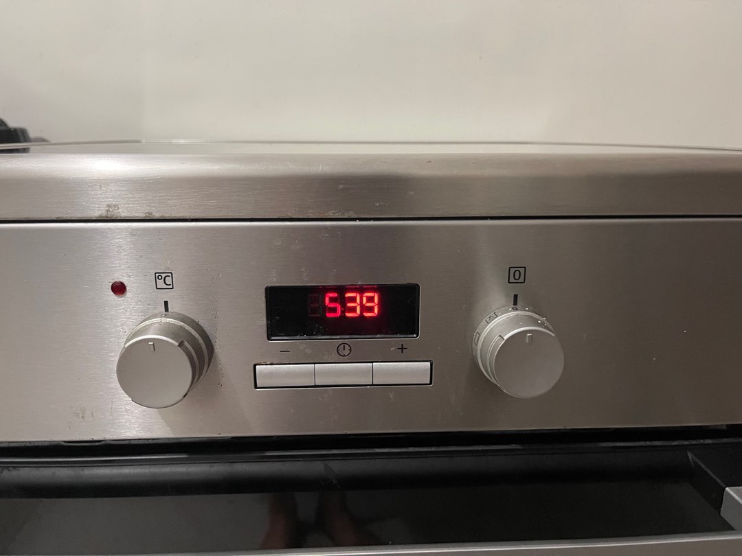 ELECTROLUX ELECTRIC RANGE / STOVE, TV & Home Appliances, Kitchen ...