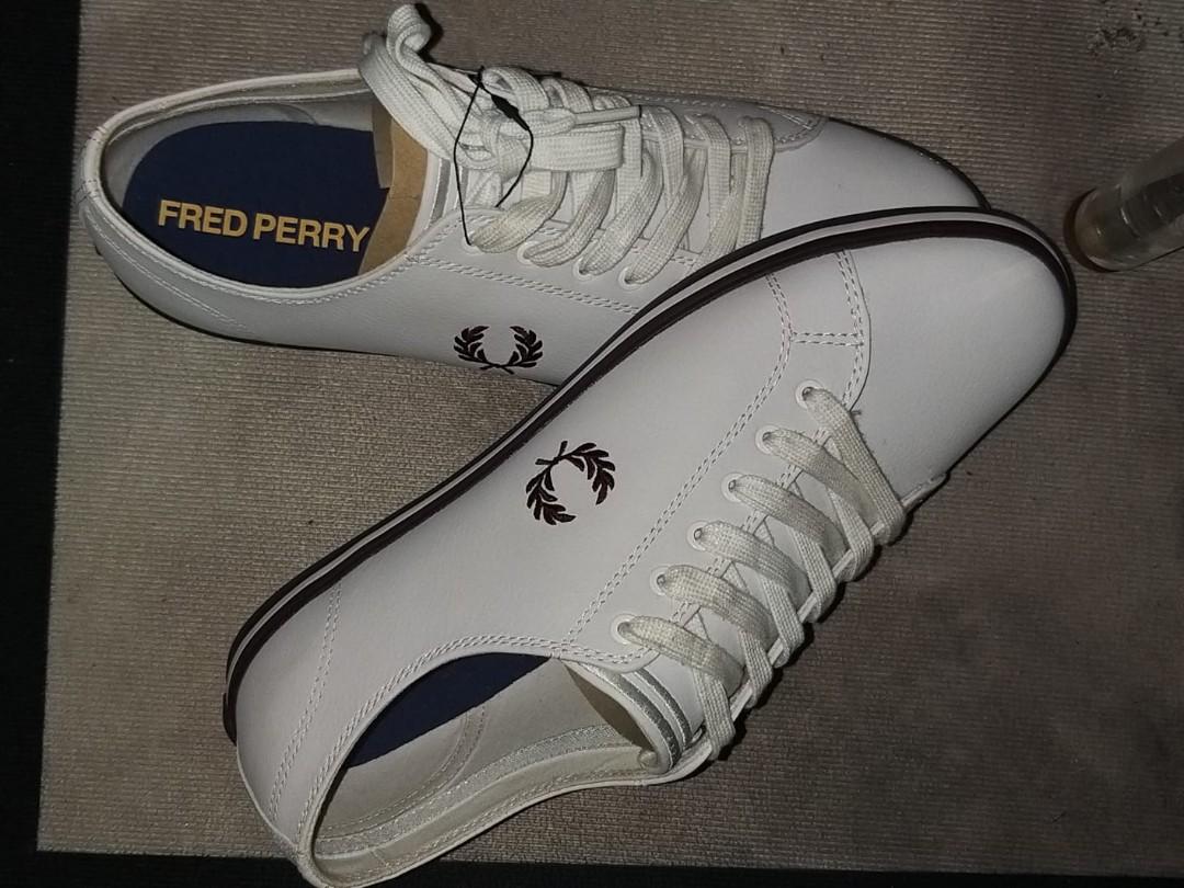 Fred perry hotsell kingston white leather