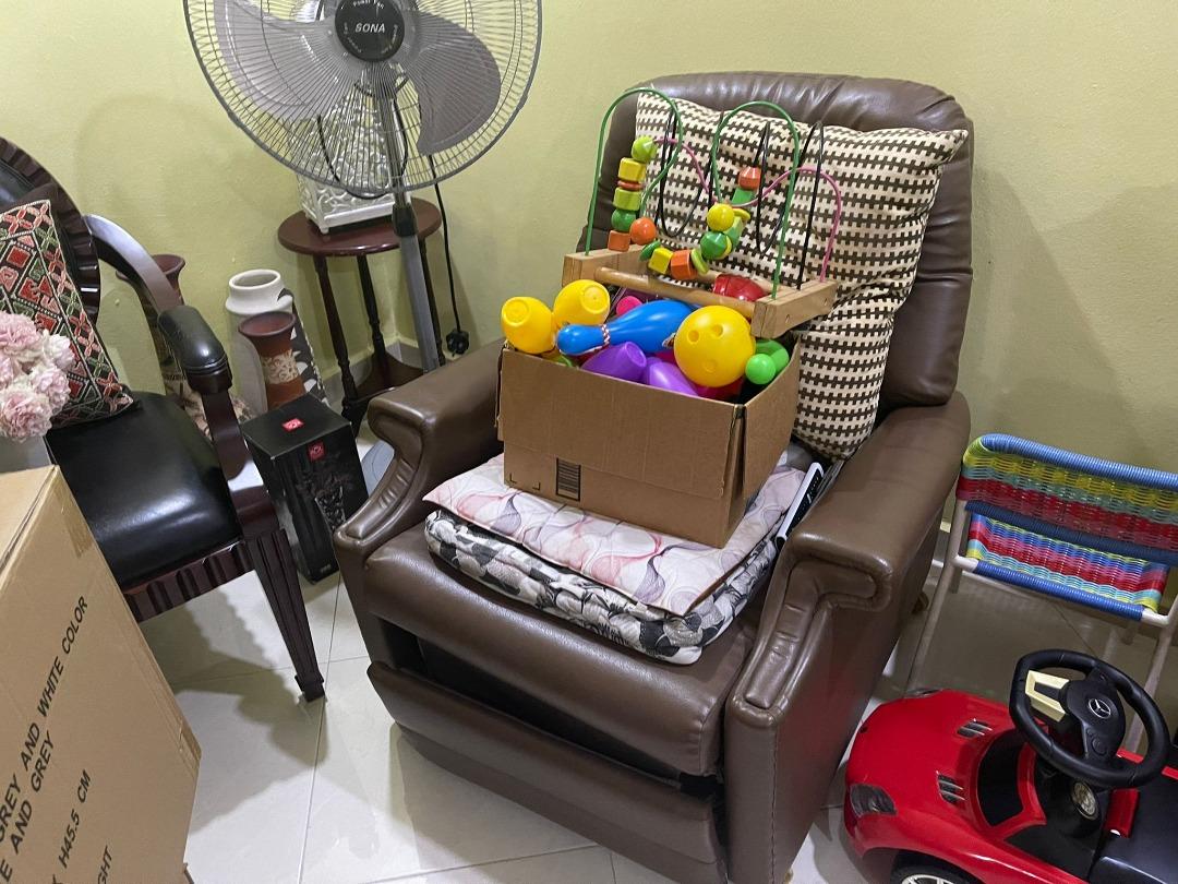 Giving Away Furniture, Furniture & Home Living, Furniture, Sofas on