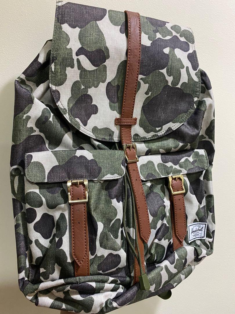 Herschel camo bag, Men's Fashion, Bags, Backpacks on Carousell