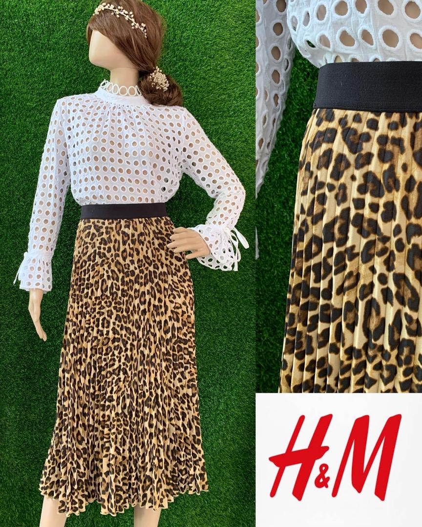 H M HM leopard print pleated midi skirt Medium to Large Women s