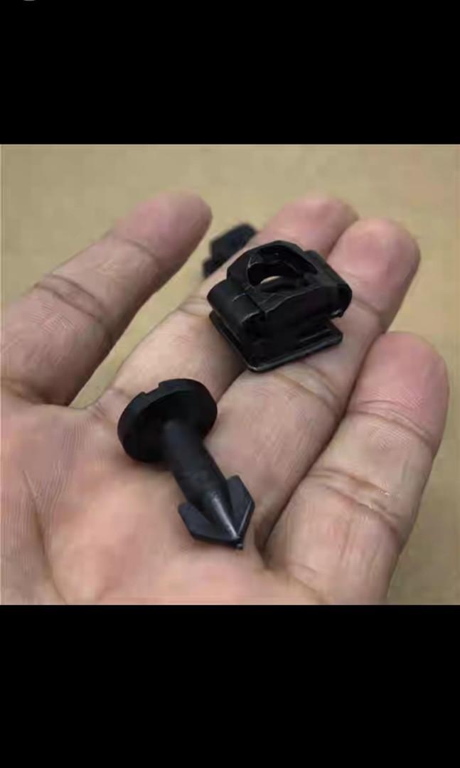 Honda engine cover clip lock pin and holder, Car Accessories