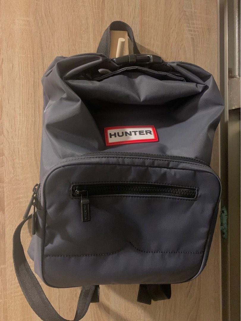 Hunter上開扣pioneer中型尼龍後背包 灰藍 他的時尚 包包在旋轉拍賣