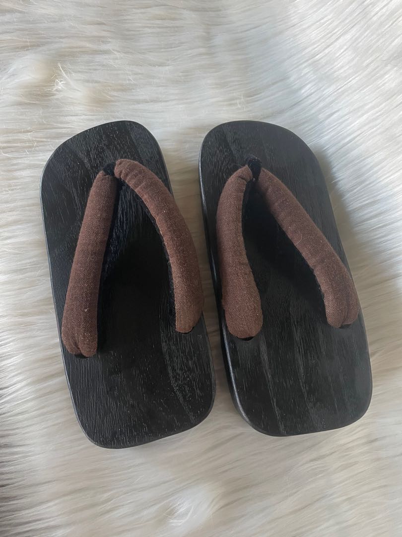 Japanese Bakya, Women's Fashion, Footwear, Slippers and slides on Carousell