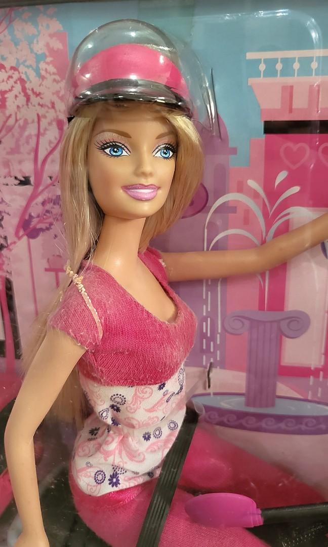 Limited Edition Mattel 2008 Barbie Doll & Vehicle Vespa Scooter Toy'R