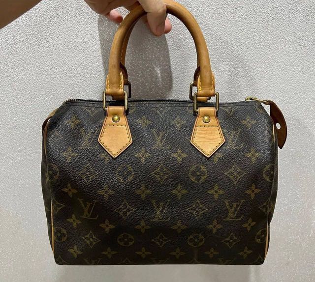 Tas louis vuitton speedy size 25 cm (ada no seri tembus google), Barang  Mewah, Tas & Dompet di Carousell