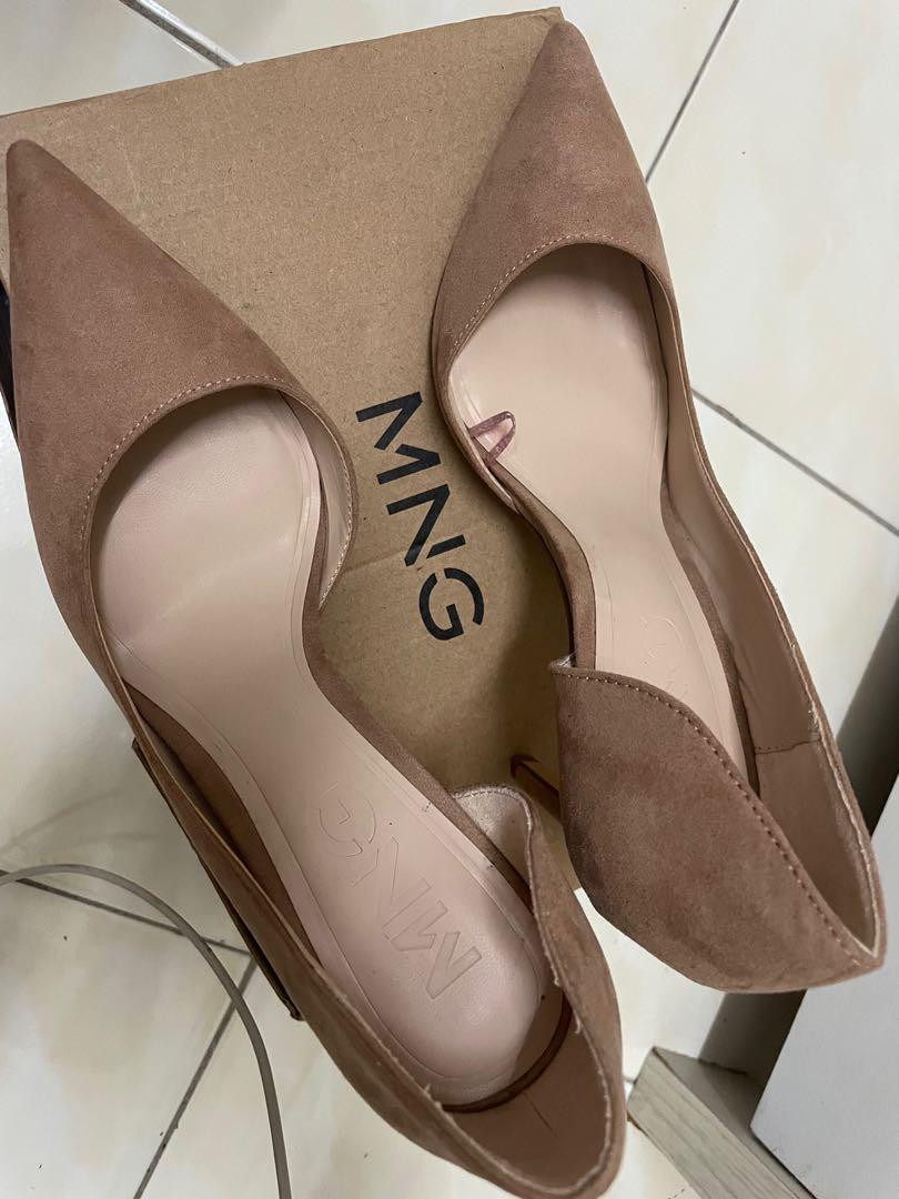 Asymmetric stiletto clearance shoes