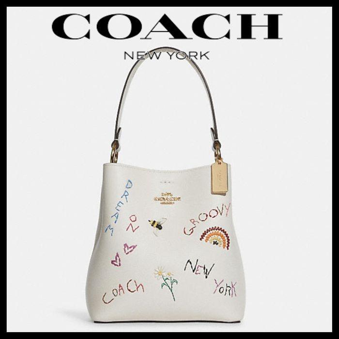 COACH TOWN BUCKET BAG, Women's Fashion, Bags & Wallets, Cross-body Bags on  Carousell