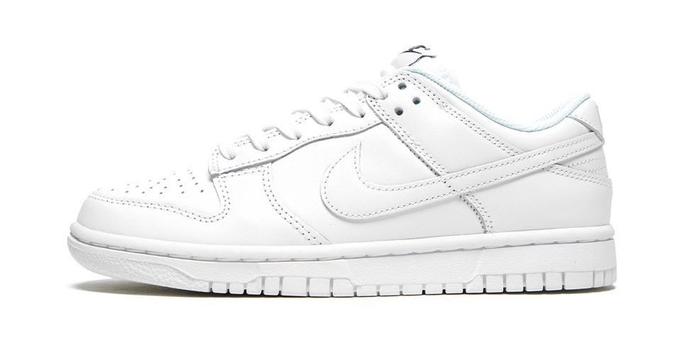 aj1 low triple white