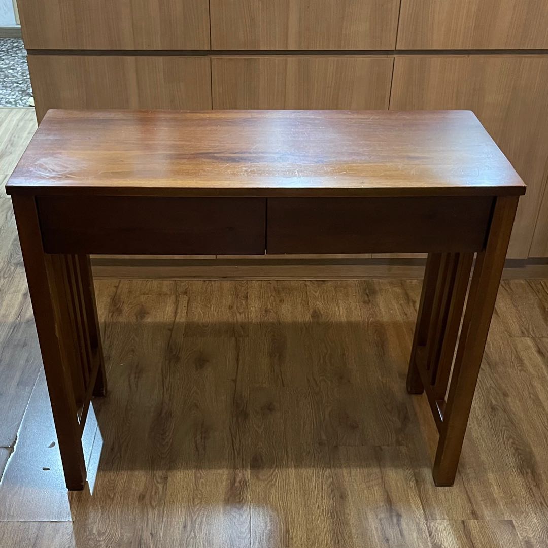 non wood desk