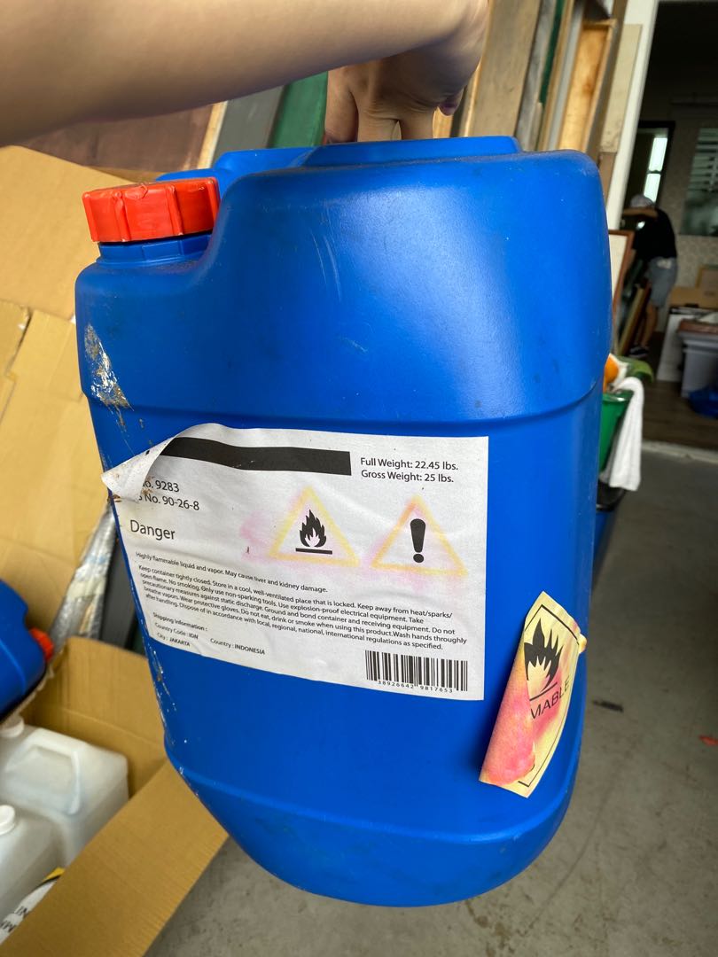 Oil tank/ empty can, Furniture & Home Living, Gardening, Gardening