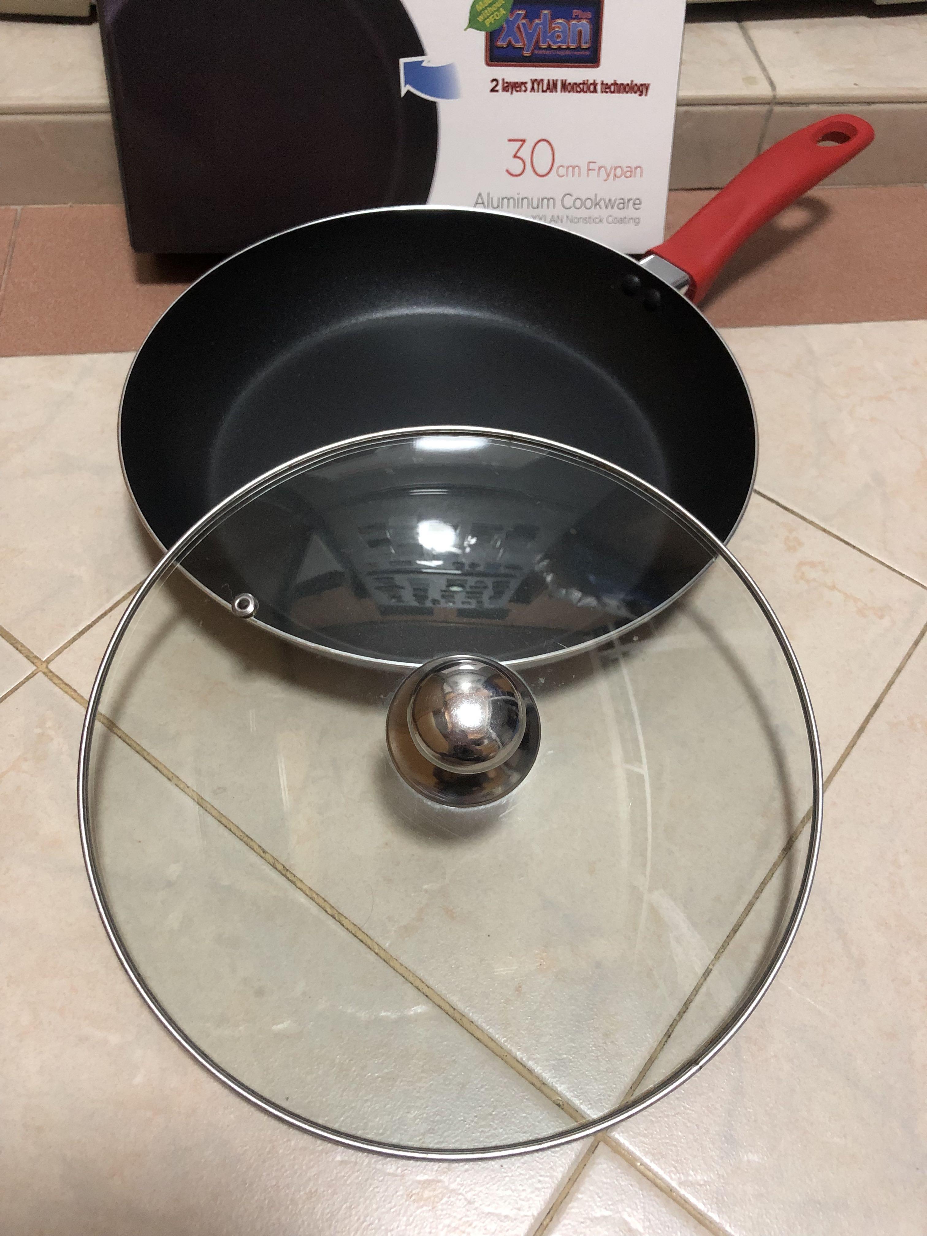 Pyrex Fry Pan 30cm, Furniture & Home Living, Kitchenware & Tableware